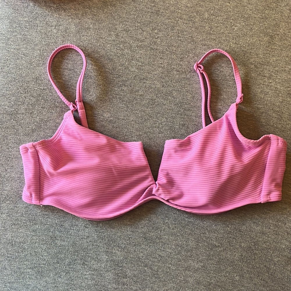 Swim top bundle - Picture 5 of 6